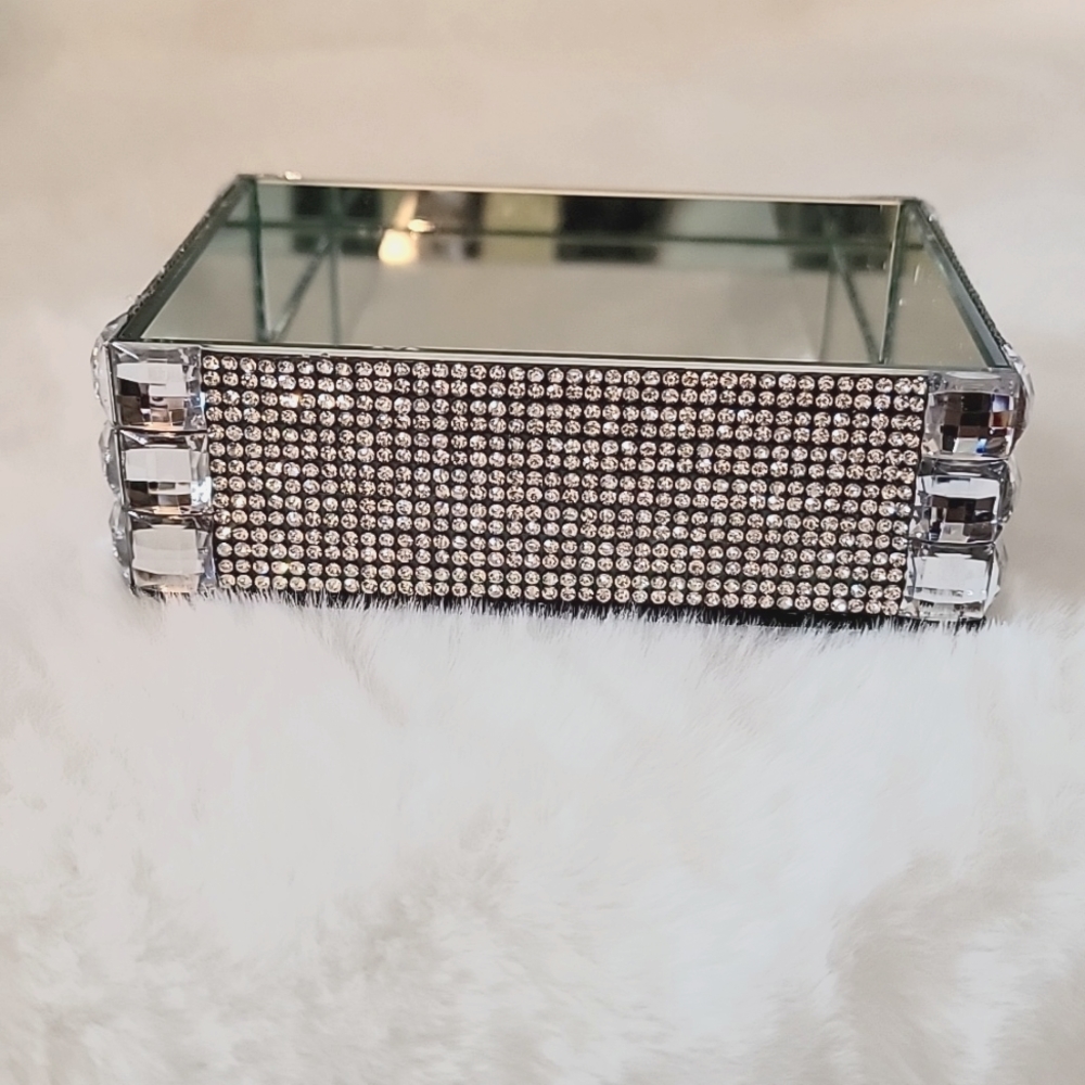 Bella Luxx Rhinestone Soap Dish
